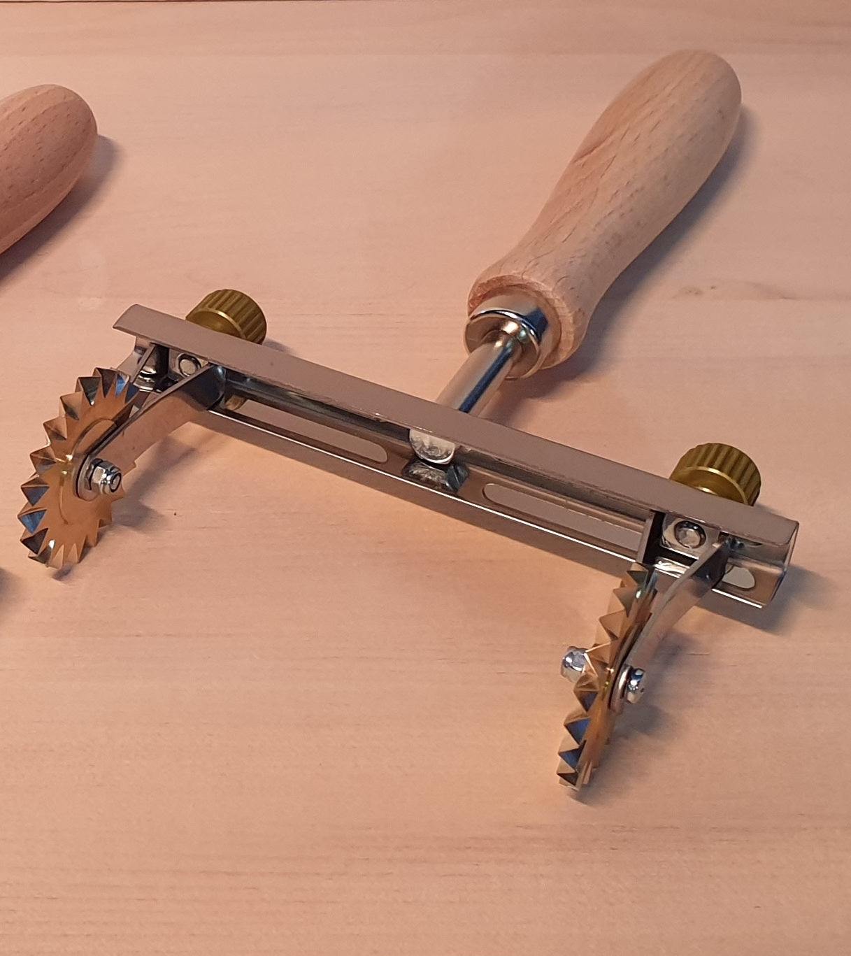 Brass Adjustable Fluted Pasta Wheel with 2 Blades