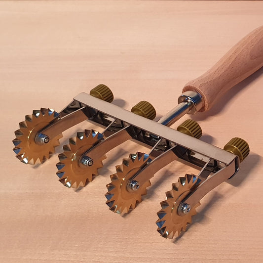 Brass Adjustable Fluted Pasta Wheel with 4 Blades