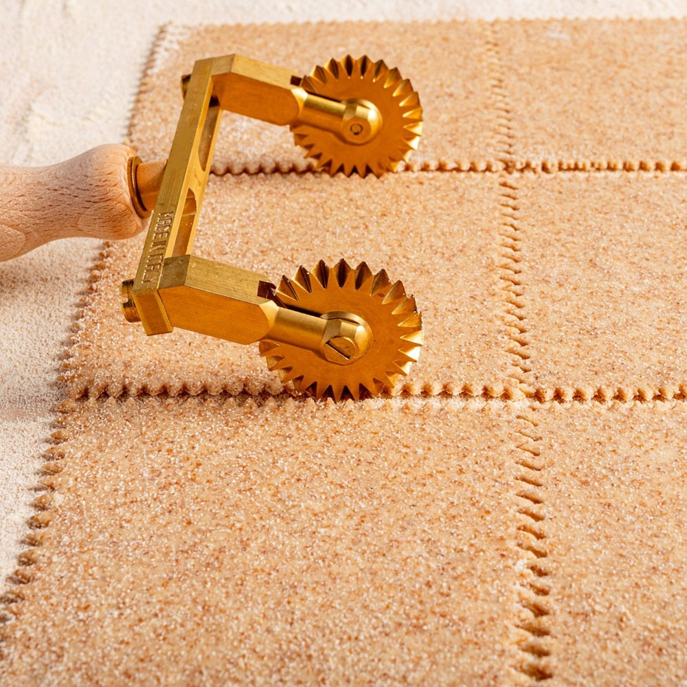 LaGondola Double Adjustable Festooned Pasta Cutter Wheel