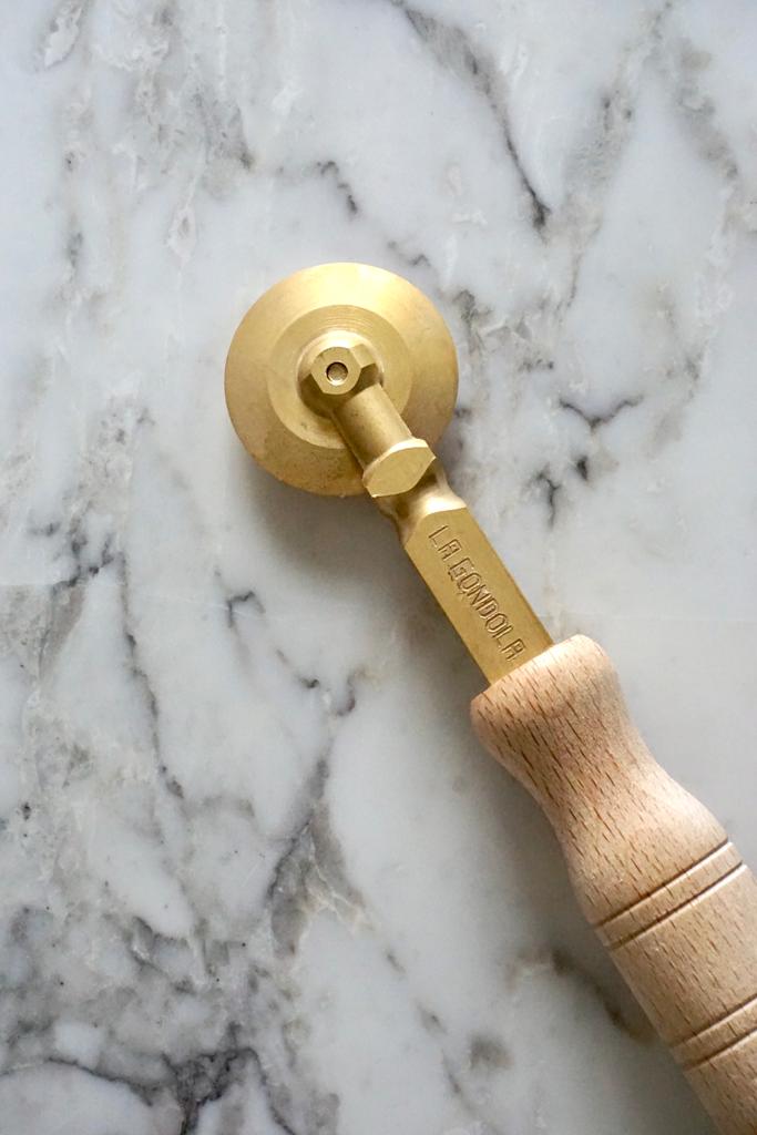 LaGondola Set of 1 Festooned Wheel and 1 Smooth Wheel