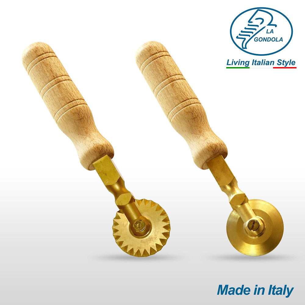 LaGondola Set of 1 Festooned Wheel and 1 Smooth Wheel